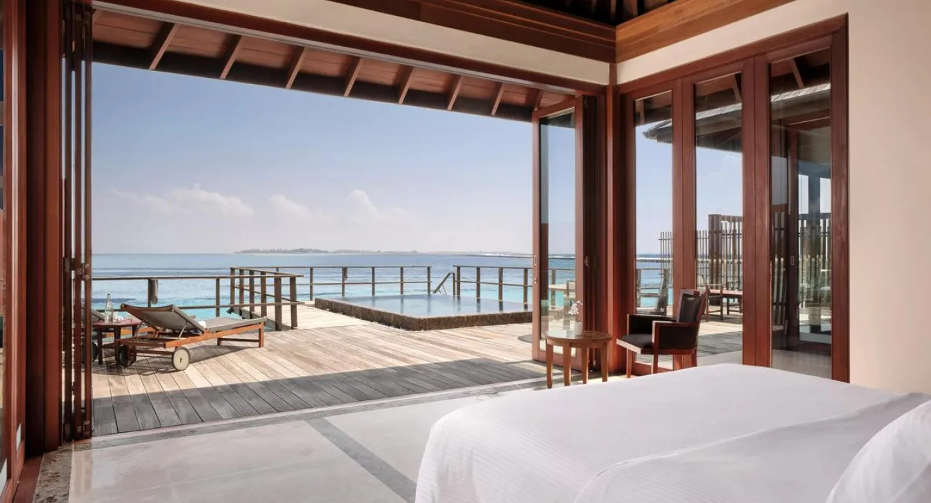 Villa Nautica. One Bedroom Ocean Suite With Pool фото 1
